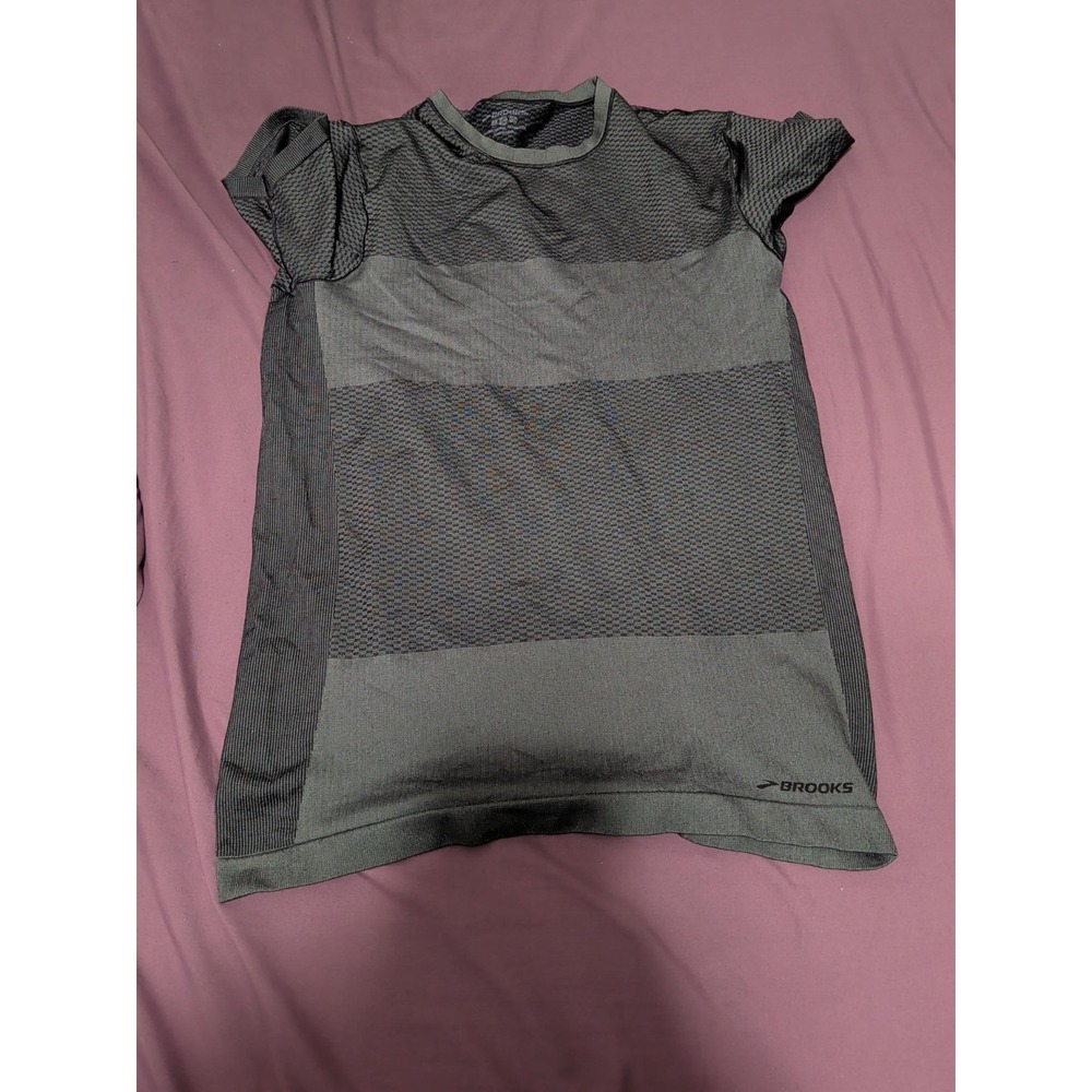 Brooks Mens S Gray Seamless Running T Shirt Performance Athletic Short Sleeve